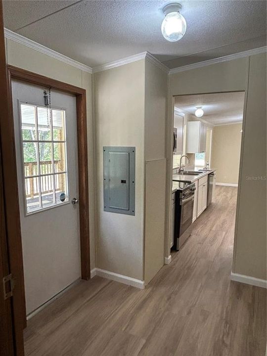 En Venta: $215,000 (3 camas, 2 baños, 1782 Pies cuadrados)