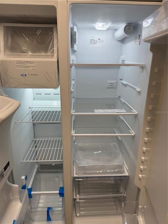 En Venta: $215,000 (3 camas, 2 baños, 1782 Pies cuadrados)