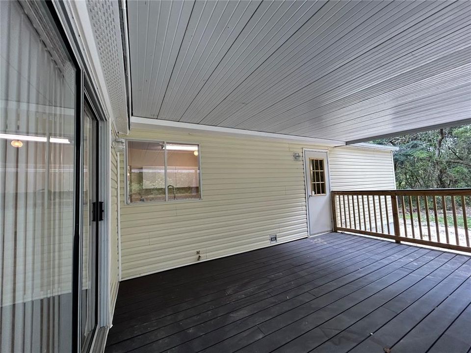 En Venta: $215,000 (3 camas, 2 baños, 1782 Pies cuadrados)