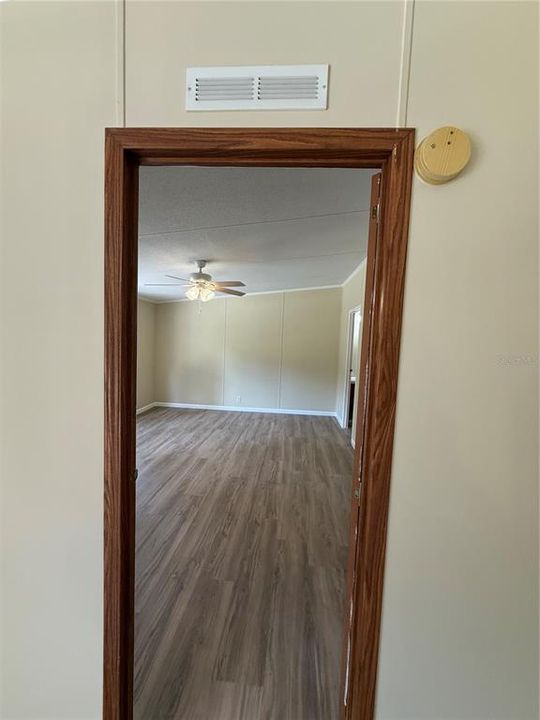 En Venta: $215,000 (3 camas, 2 baños, 1782 Pies cuadrados)