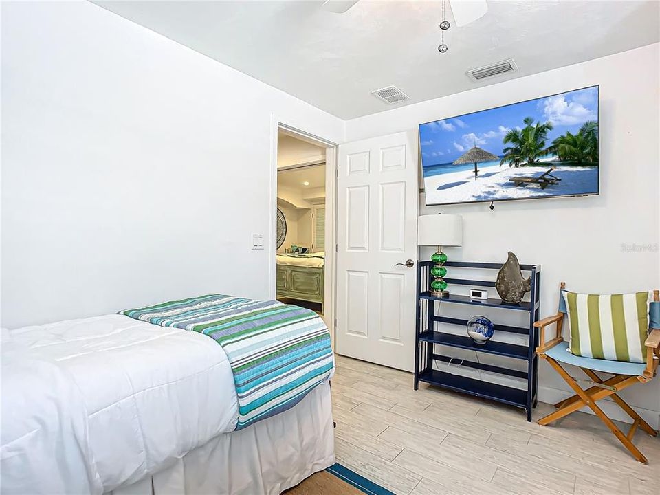 合同活跃: $7,490,000 (12 贝兹, 12 浴室, 6612 平方英尺)