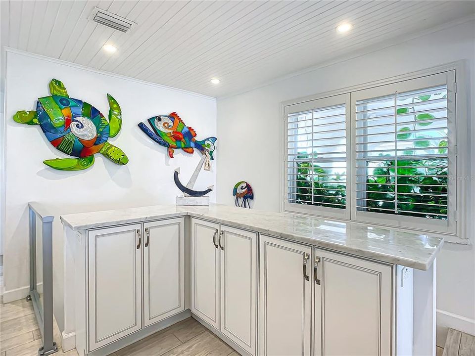 合同活跃: $7,490,000 (12 贝兹, 12 浴室, 6612 平方英尺)