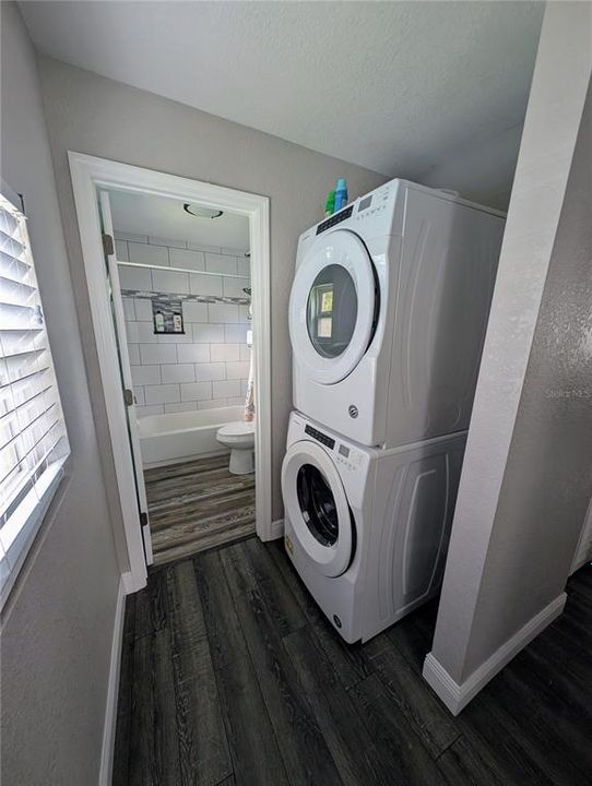 For Sale: $365,000 (2 beds, 2 baths, 768 Square Feet)