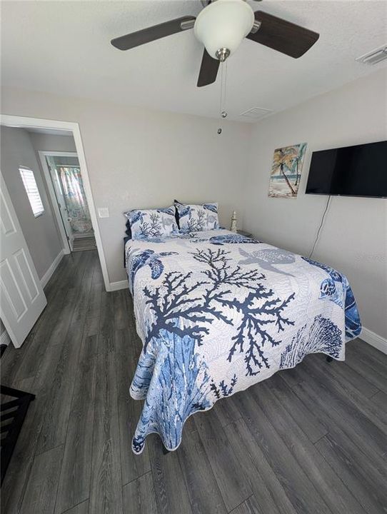 For Sale: $365,000 (2 beds, 2 baths, 768 Square Feet)