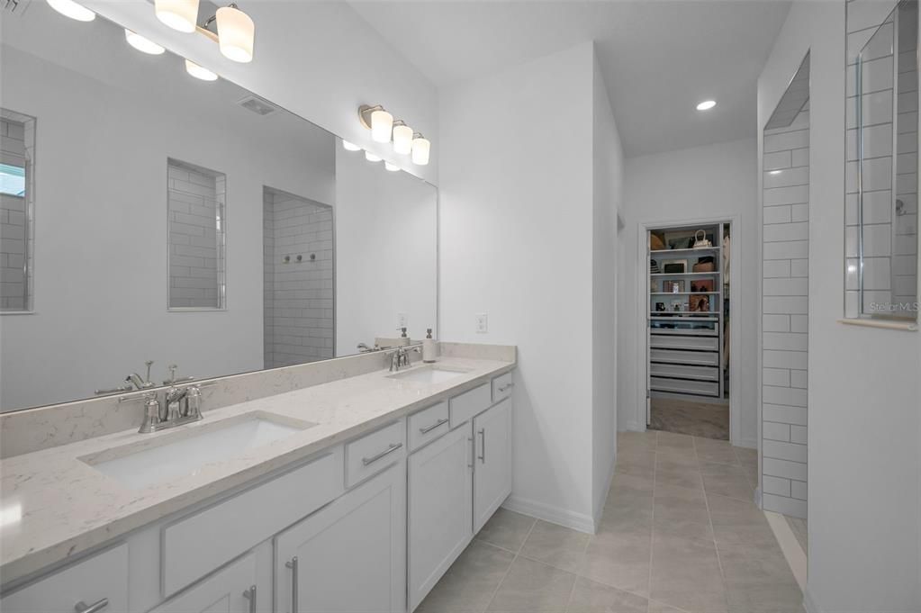 Active With Contract: $549,000 (3 beds, 3 baths, 2259 Square Feet)