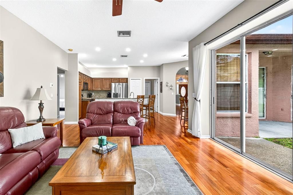 For Sale: $569,000 (4 beds, 3 baths, 2136 Square Feet)