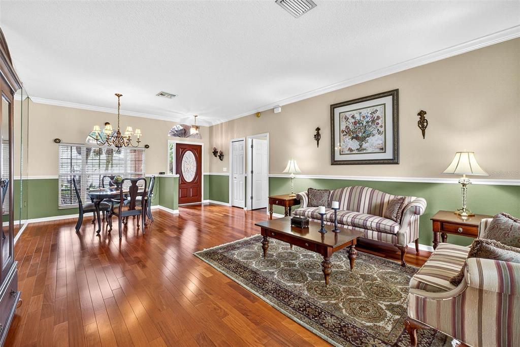 For Sale: $569,000 (4 beds, 3 baths, 2136 Square Feet)