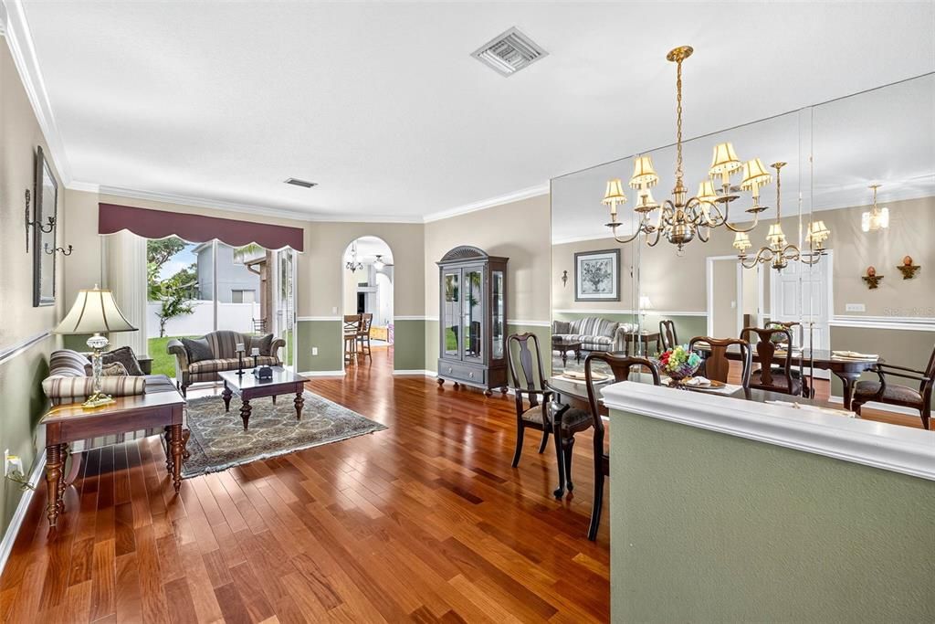 For Sale: $569,000 (4 beds, 3 baths, 2136 Square Feet)