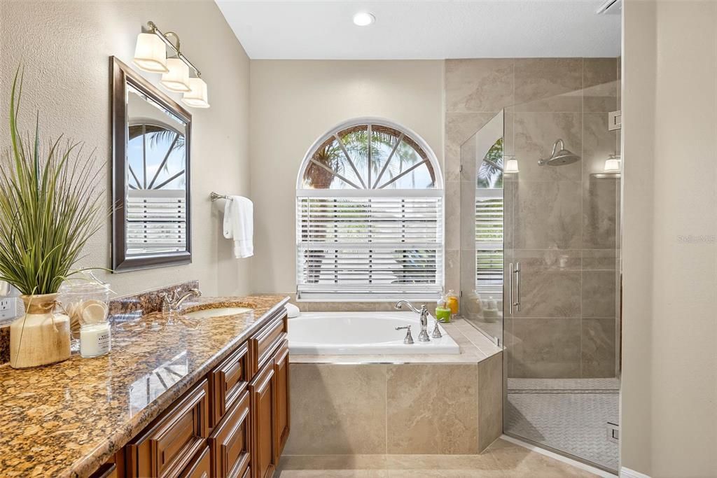 For Sale: $569,000 (4 beds, 3 baths, 2136 Square Feet)