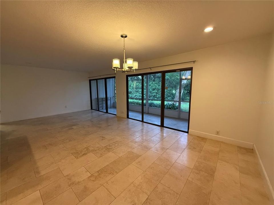 Active With Contract: $199,900 (3 beds, 2 baths, 1187 Square Feet)