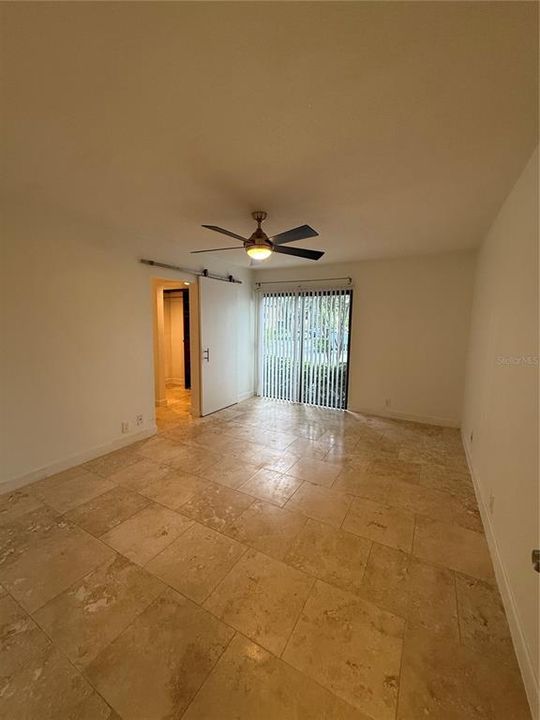 Active With Contract: $199,900 (3 beds, 2 baths, 1187 Square Feet)