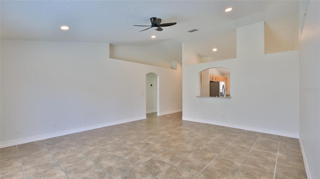 For Sale: $339,000 (4 beds, 2 baths, 1747 Square Feet)