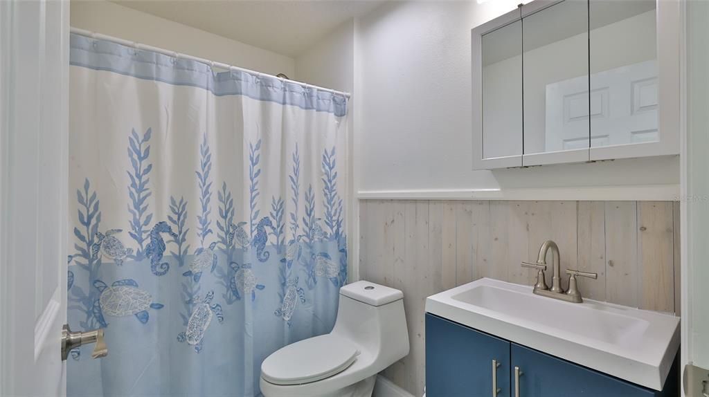 For Sale: $339,000 (4 beds, 2 baths, 1747 Square Feet)