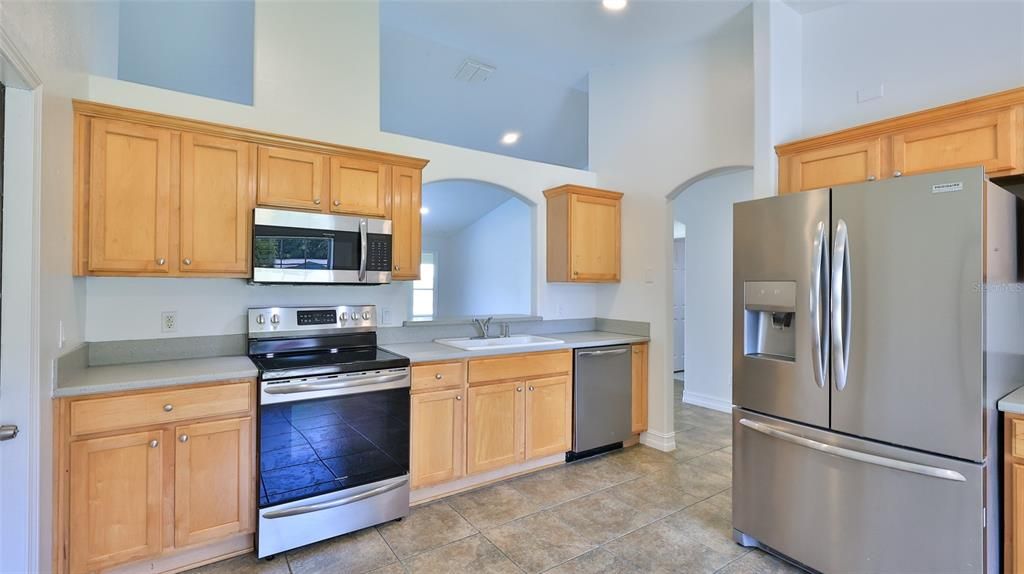 For Sale: $339,000 (4 beds, 2 baths, 1747 Square Feet)