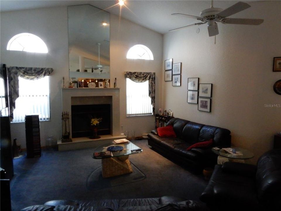 For Sale: $650,000 (6 beds, 5 baths, 5670 Square Feet)