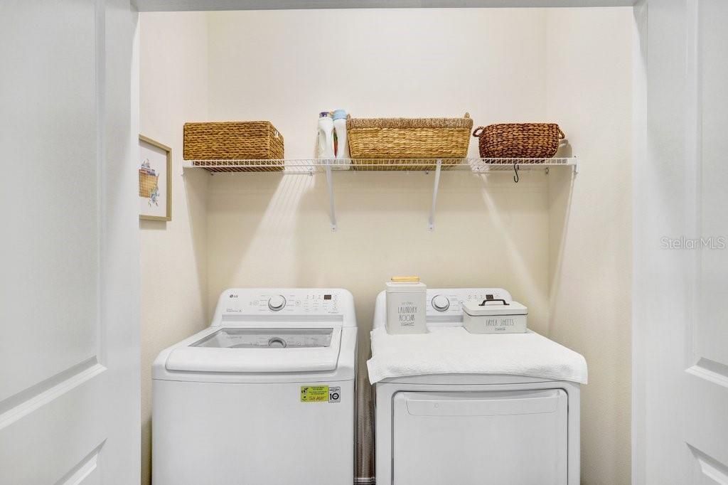 Activo con contrato: $315,000 (3 camas, 2 baños, 1565 Pies cuadrados)