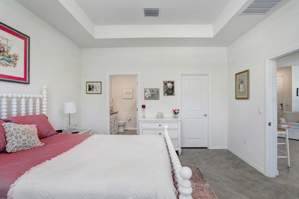 Activo con contrato: $315,000 (3 camas, 2 baños, 1565 Pies cuadrados)