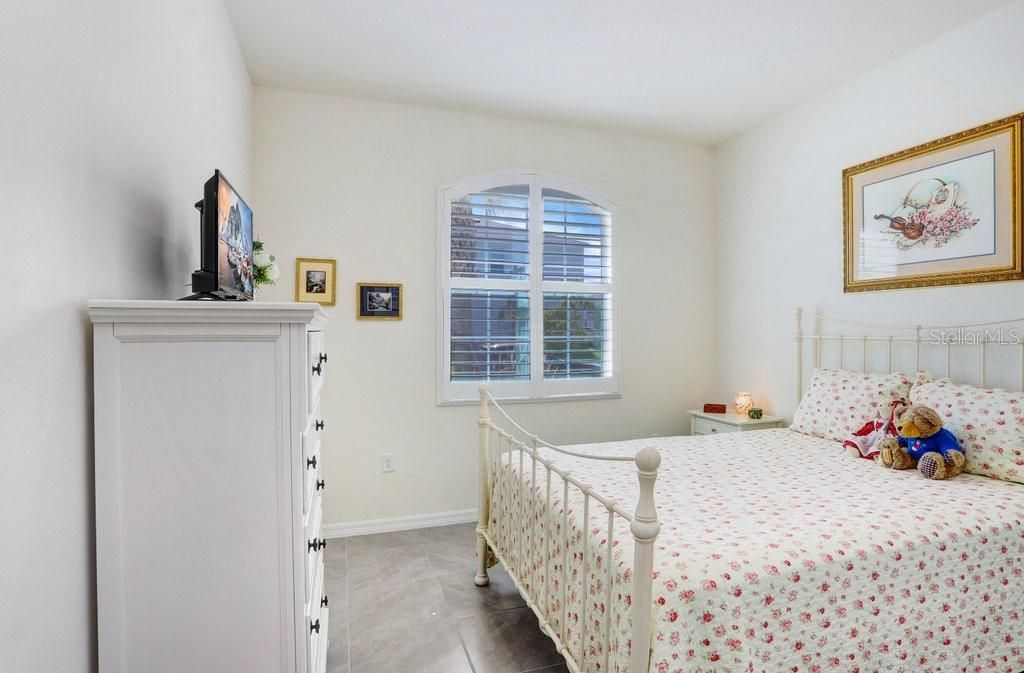 Activo con contrato: $315,000 (3 camas, 2 baños, 1565 Pies cuadrados)