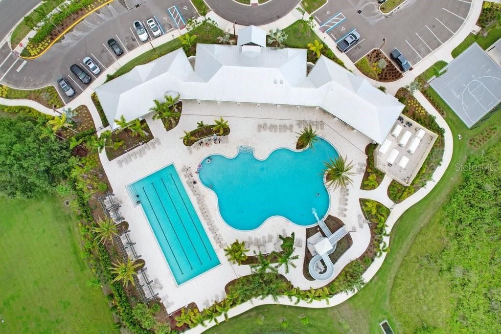 Activo con contrato: $315,000 (3 camas, 2 baños, 1565 Pies cuadrados)