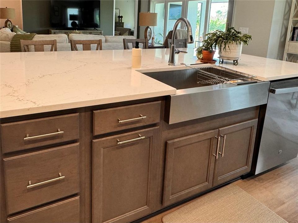 На продажу: $541,900 (3 спален, 2 ванн, 1861 Квадратных фут)