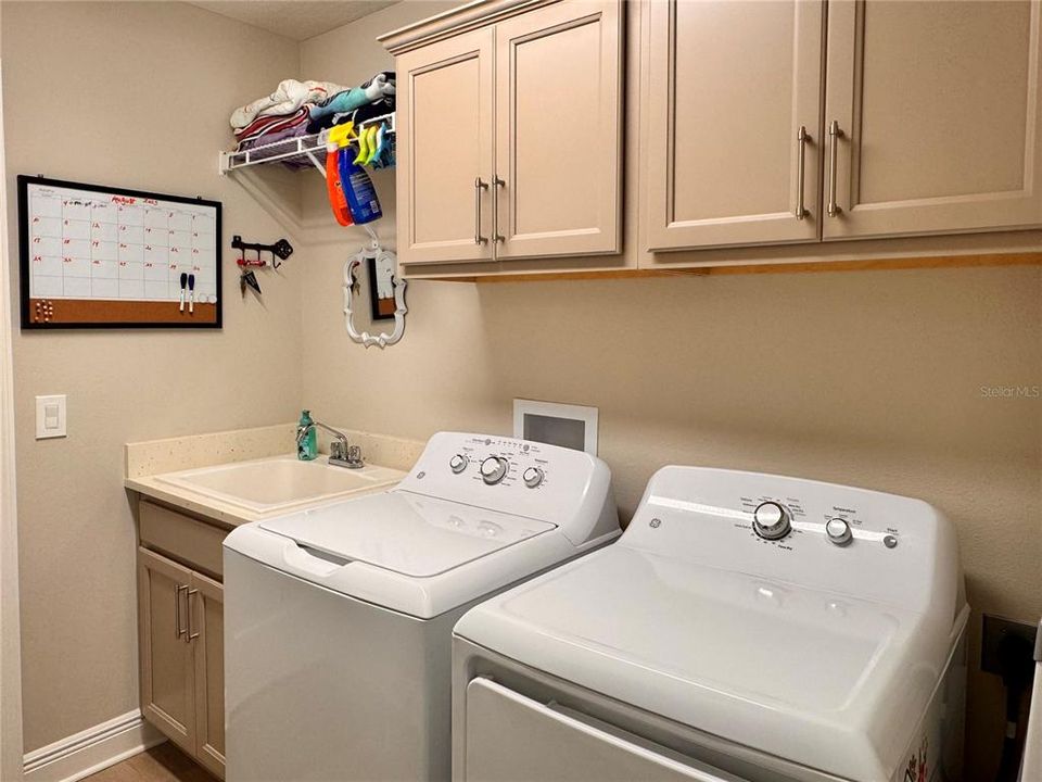 На продажу: $541,900 (3 спален, 2 ванн, 1861 Квадратных фут)