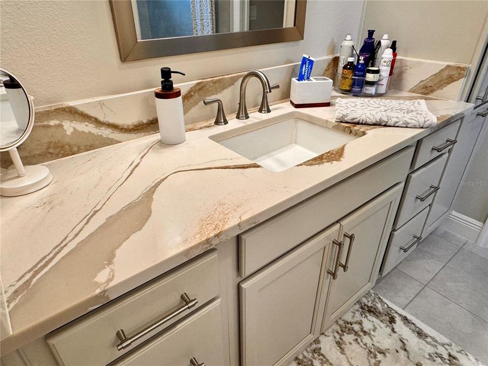 На продажу: $541,900 (3 спален, 2 ванн, 1861 Квадратных фут)