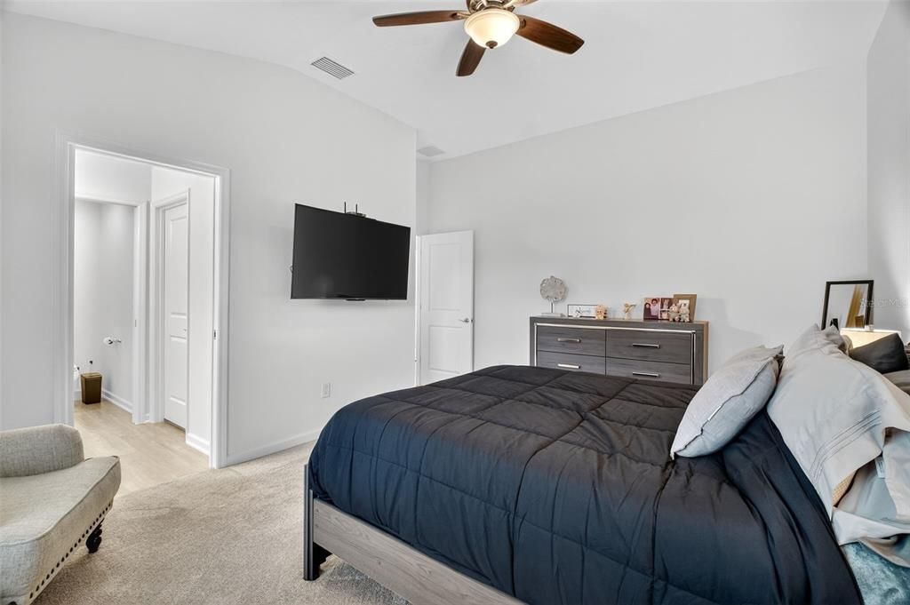 For Sale: $349,900 (3 beds, 2 baths, 1440 Square Feet)