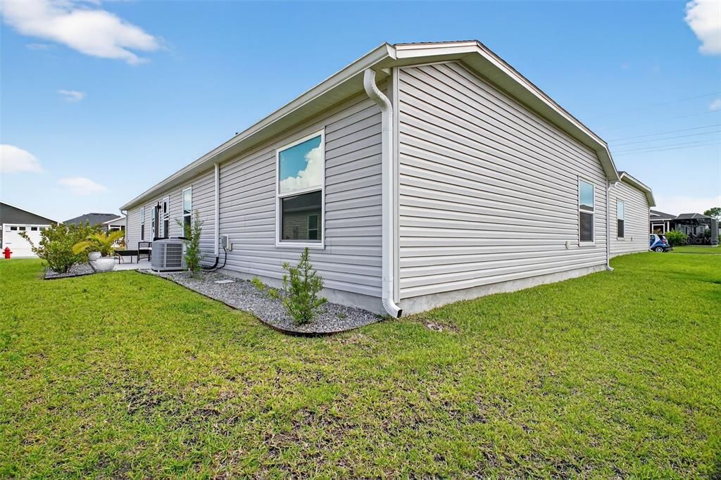 For Sale: $349,900 (3 beds, 2 baths, 1440 Square Feet)