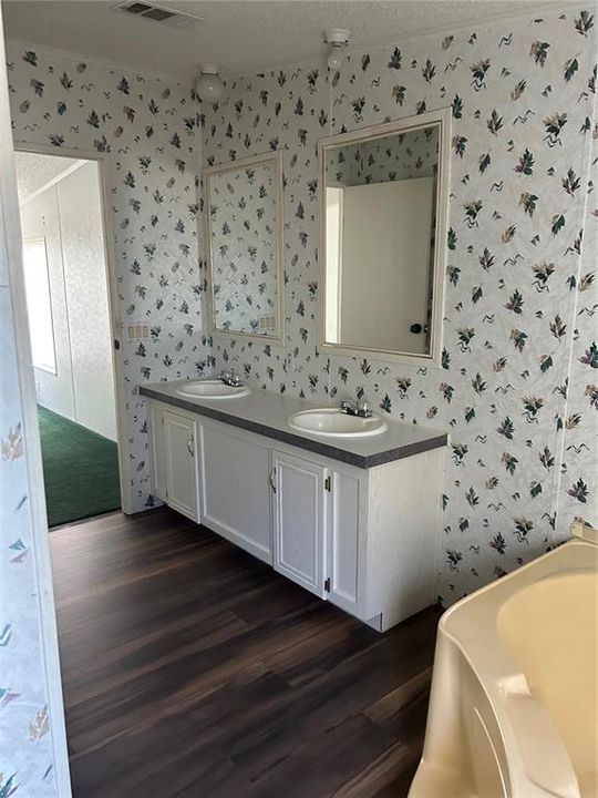 En Venta: $169,000 (3 camas, 2 baños, 1500 Pies cuadrados)