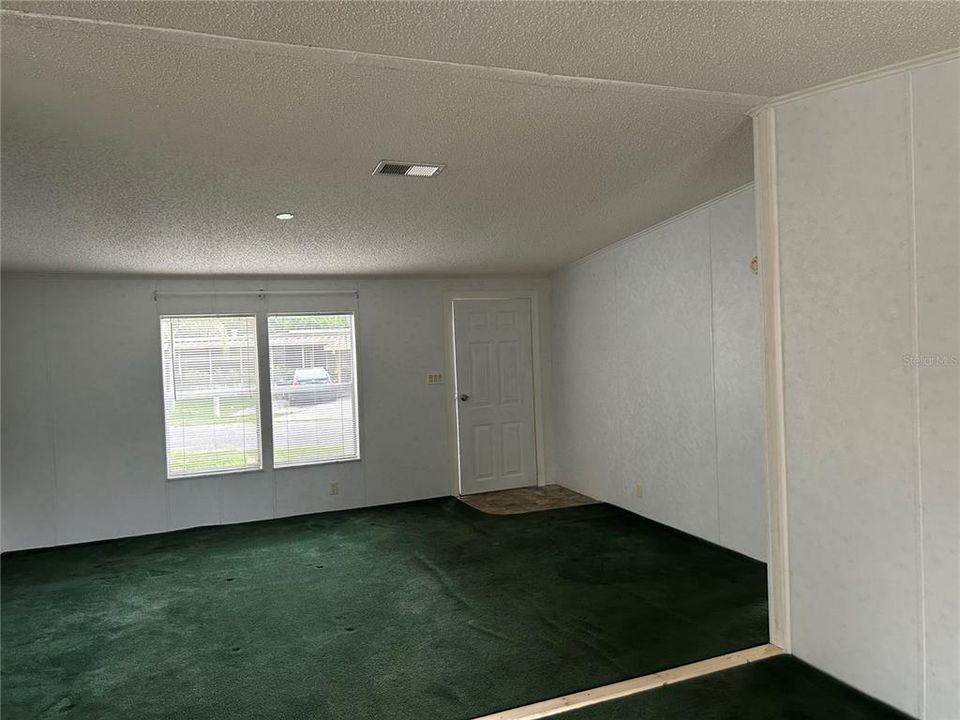 En Venta: $169,000 (3 camas, 2 baños, 1500 Pies cuadrados)