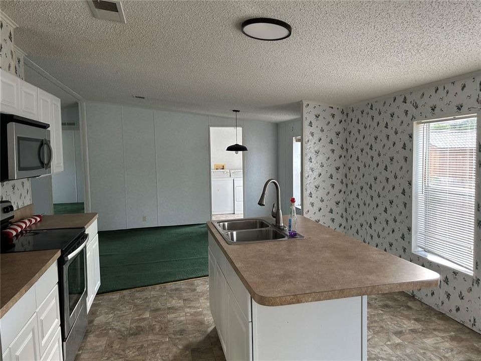 En Venta: $169,000 (3 camas, 2 baños, 1500 Pies cuadrados)