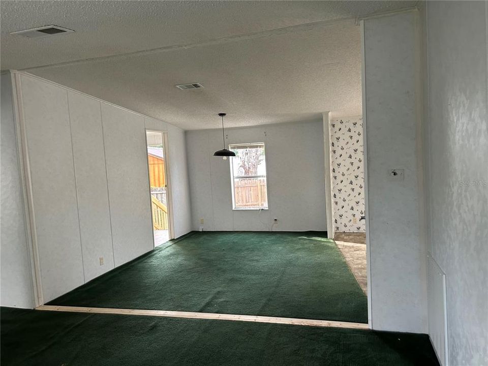 En Venta: $169,000 (3 camas, 2 baños, 1500 Pies cuadrados)