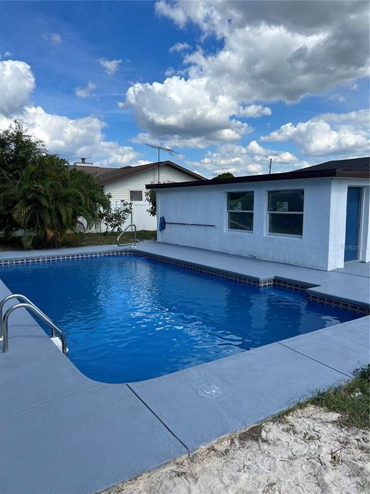 待售: $250,000 (3 贝兹, 2 浴室, 1611 平方英尺)