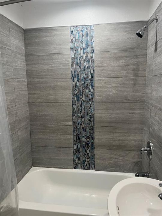 待售: $250,000 (3 贝兹, 2 浴室, 1611 平方英尺)