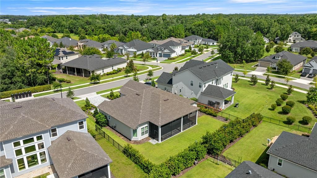 合同活跃: $845,000 (4 贝兹, 3 浴室, 2515 平方英尺)