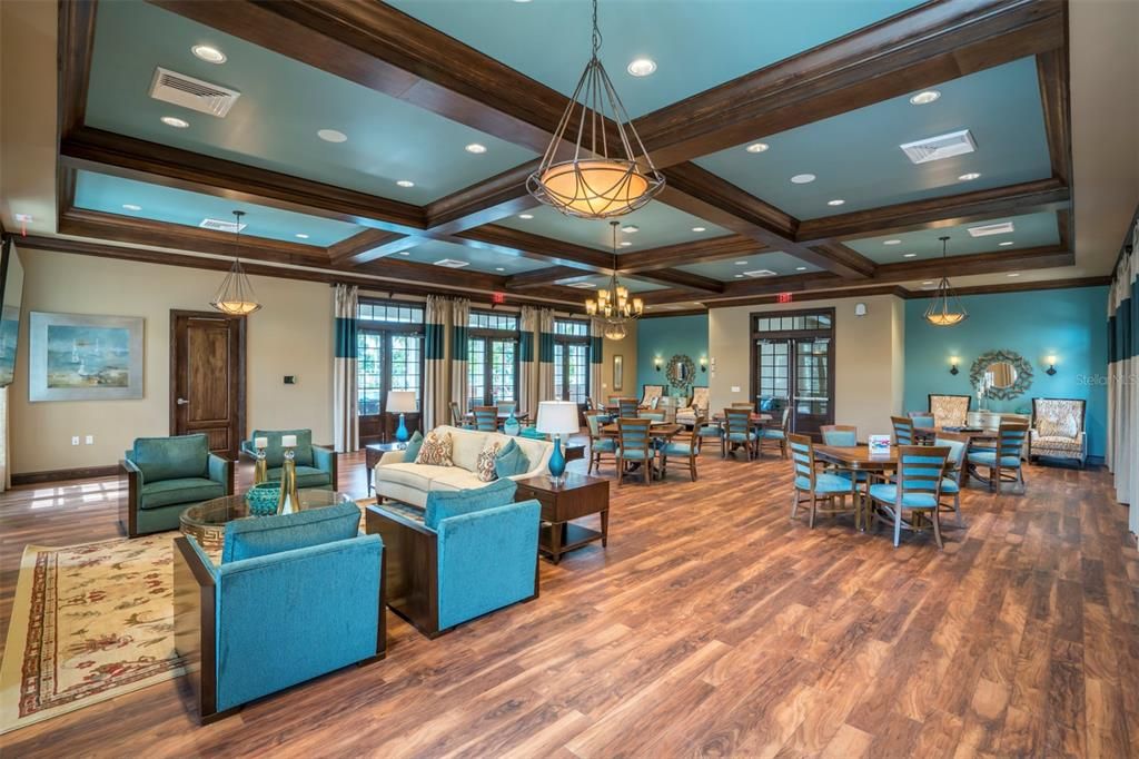 合同活跃: $845,000 (4 贝兹, 3 浴室, 2515 平方英尺)