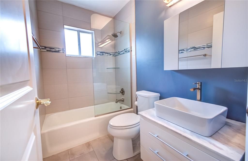 For Rent: $3,000 (3 beds, 2 baths, 1507 Square Feet)