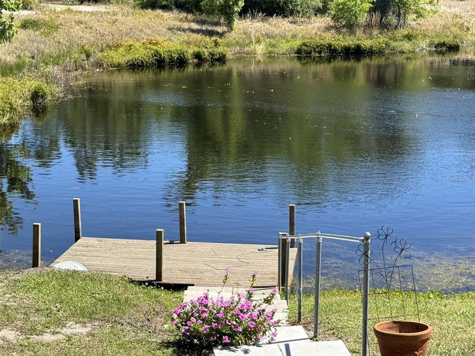 На продажу: $154,900 (2 спален, 2 ванн, 1002 Квадратных фут)