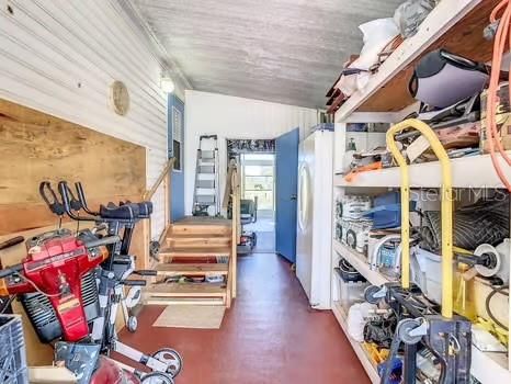 На продажу: $154,900 (2 спален, 2 ванн, 1002 Квадратных фут)