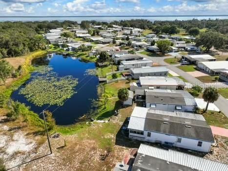 На продажу: $154,900 (2 спален, 2 ванн, 1002 Квадратных фут)