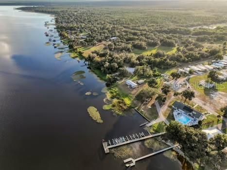 На продажу: $154,900 (2 спален, 2 ванн, 1002 Квадратных фут)