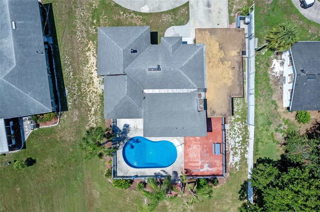 En Venta: $549,900 (4 camas, 2 baños, 2640.5 Pies cuadrados)