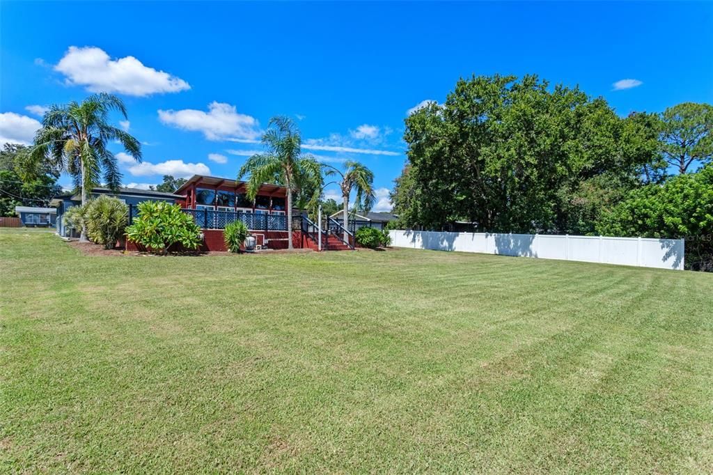 En Venta: $549,900 (4 camas, 2 baños, 2640.5 Pies cuadrados)