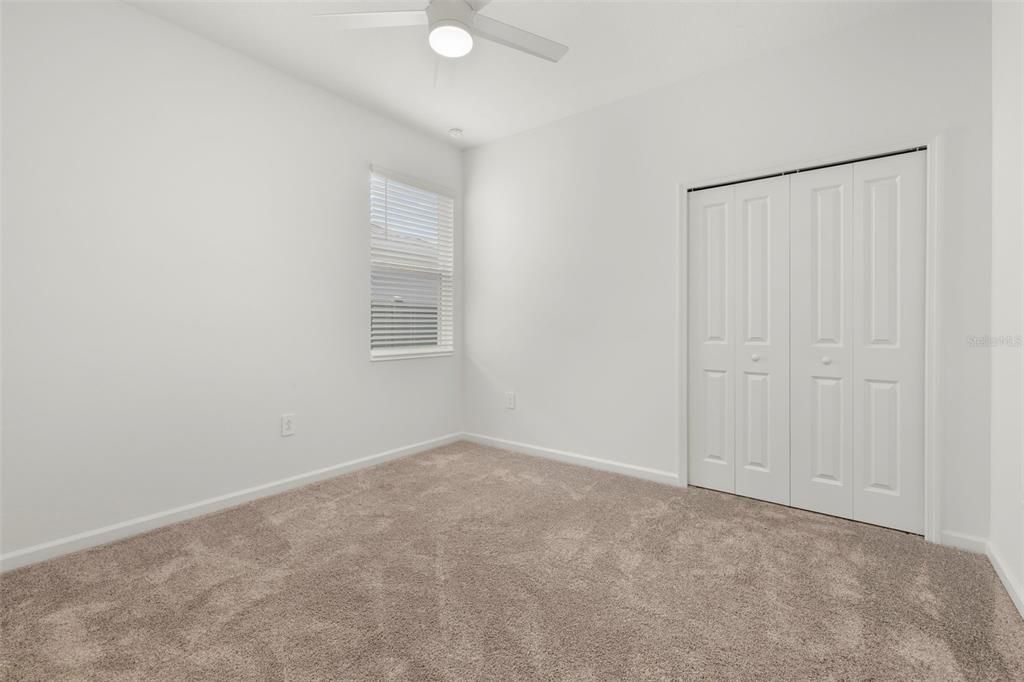 出租: $2,400 (4 贝兹, 3 浴室, 2150 平方英尺)