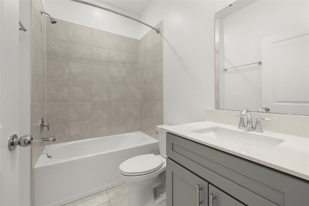 出租: $2,400 (4 贝兹, 3 浴室, 2150 平方英尺)