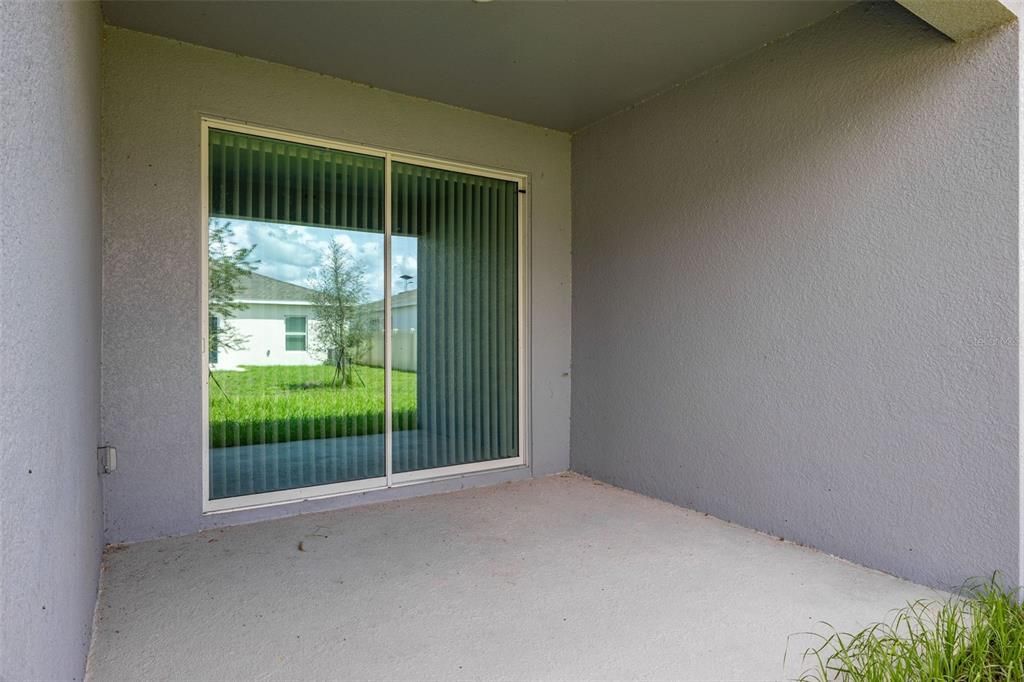 出租: $2,400 (4 贝兹, 3 浴室, 2150 平方英尺)