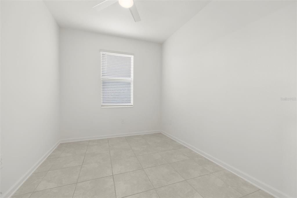 出租: $2,400 (4 贝兹, 3 浴室, 2150 平方英尺)