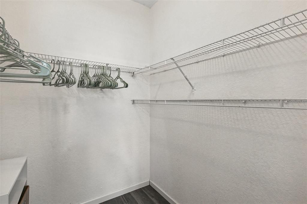 For Sale: $179,000 (2 beds, 2 baths, 1032 Square Feet)