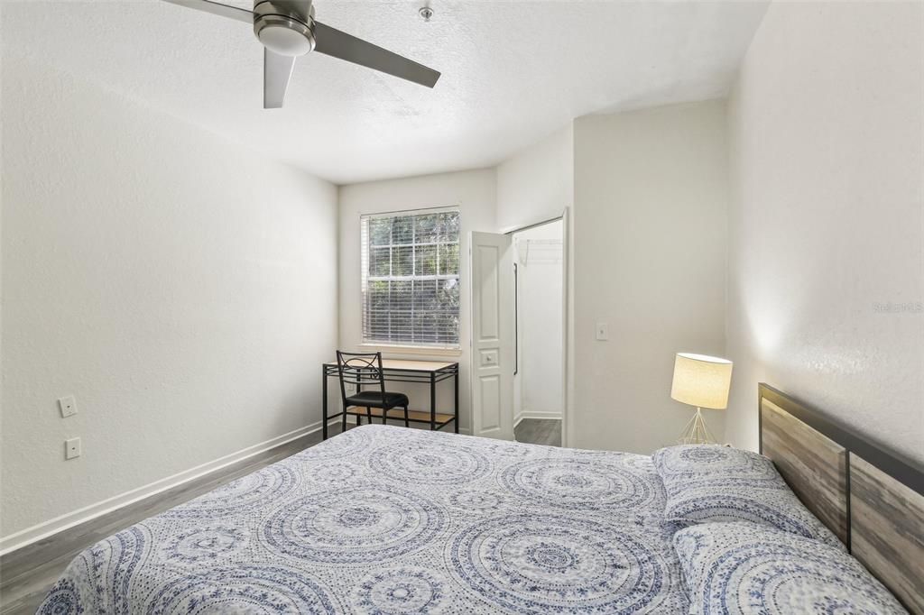 For Sale: $179,000 (2 beds, 2 baths, 1032 Square Feet)