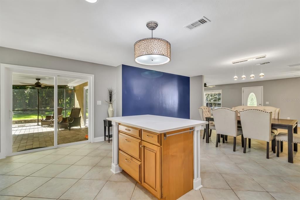 For Sale: $985,000 (4 beds, 3 baths, 2433 Square Feet)